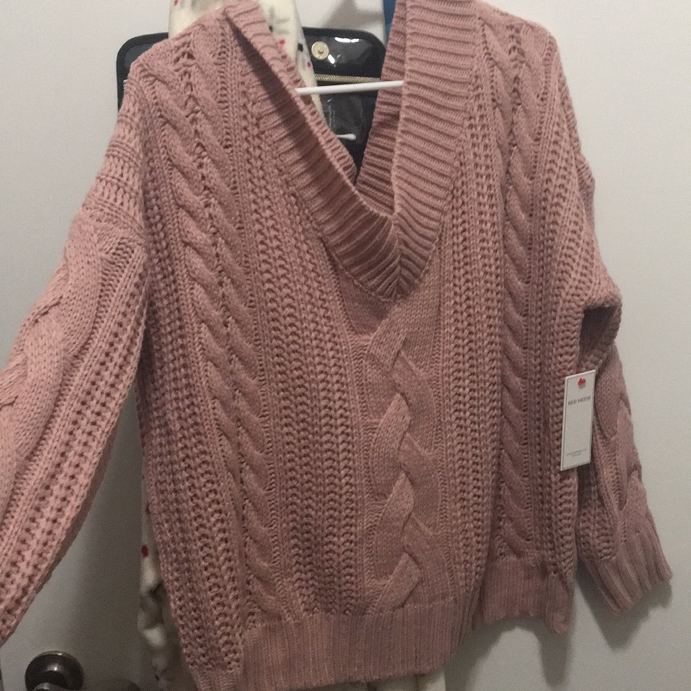 Blush pink sweater from Red Dress Boutique